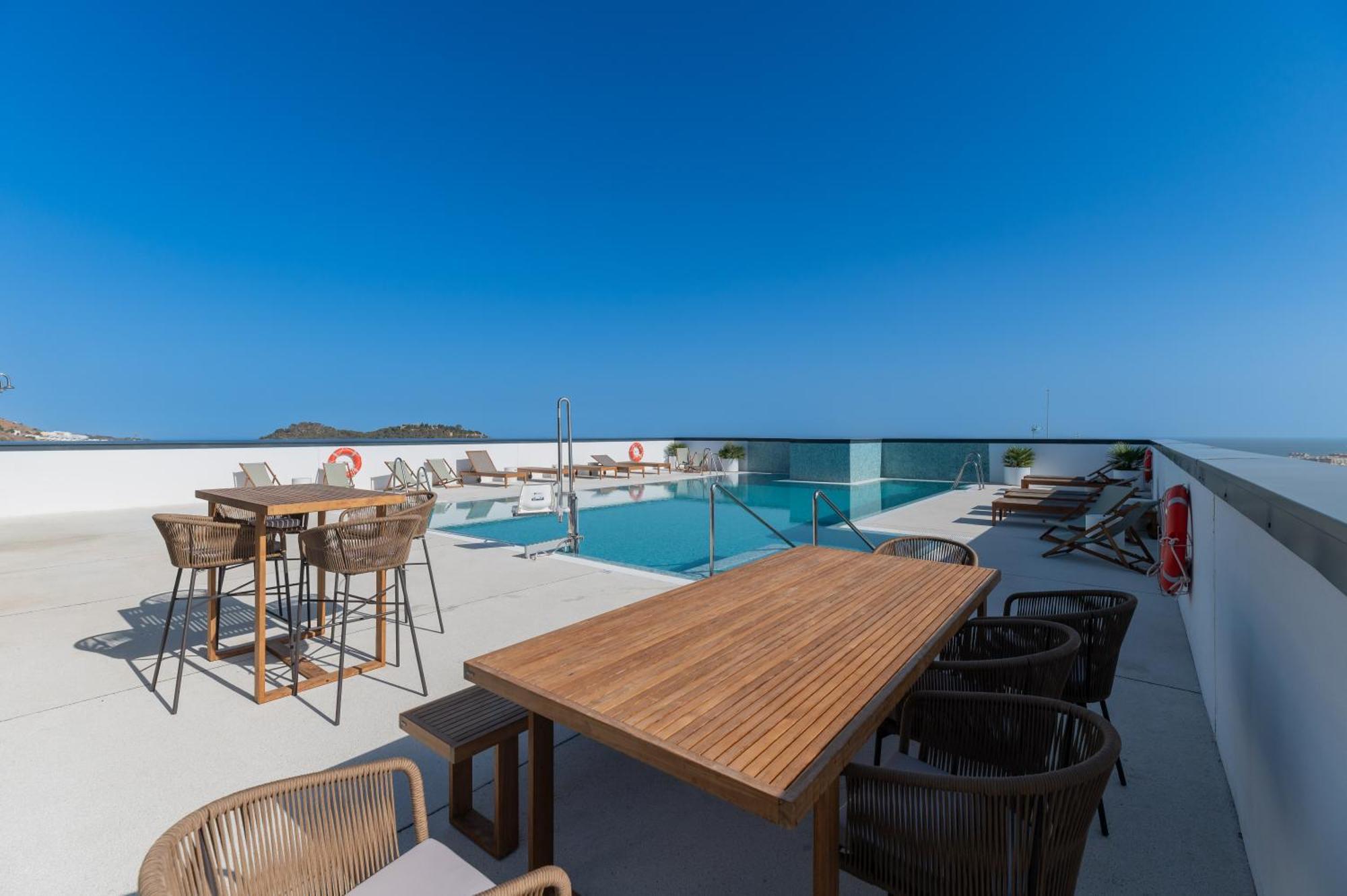 Xpce Sky Towers - Parking Free *