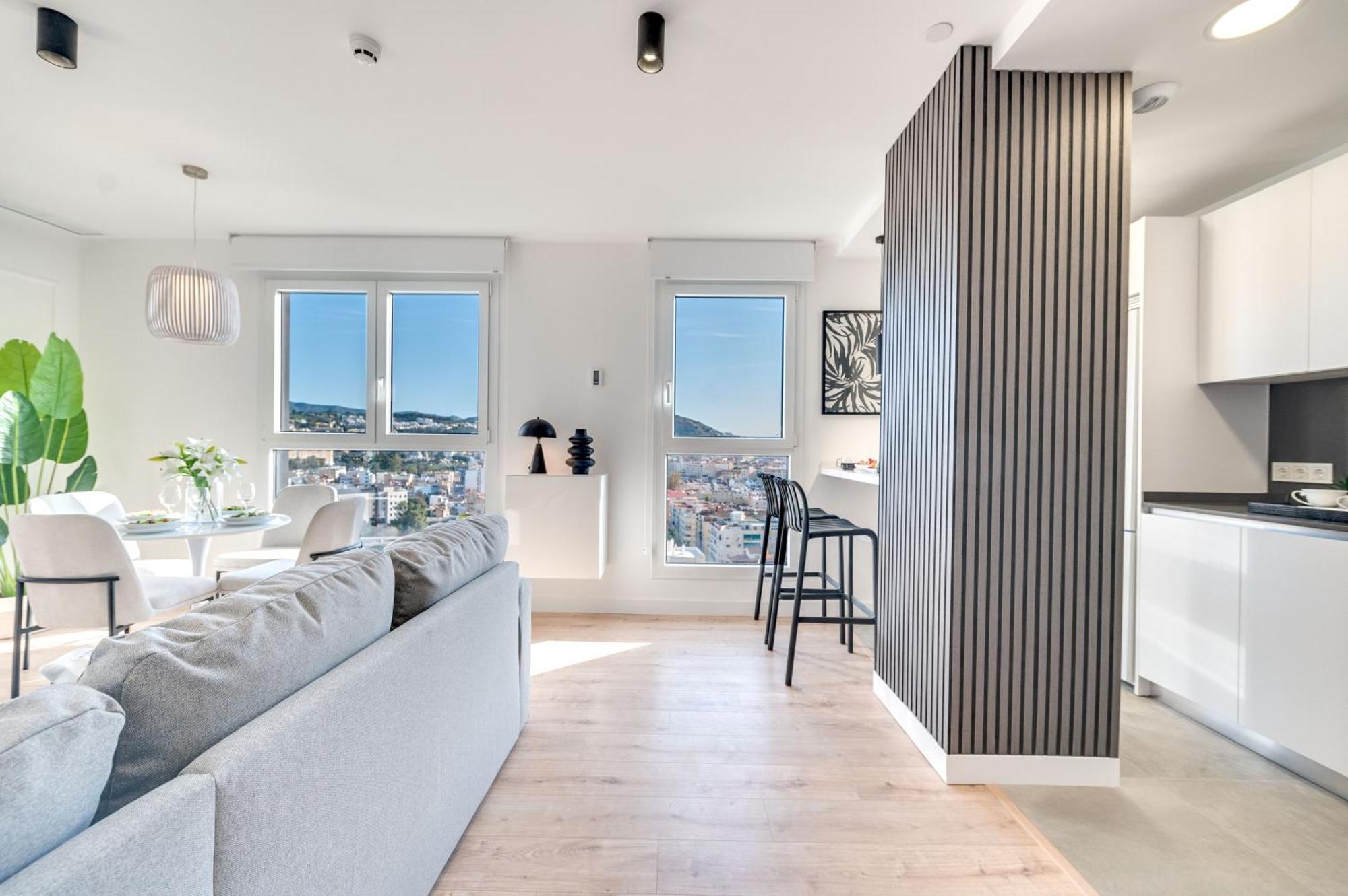 Xpce Sky Towers - Parking Free Apartamento Málaga