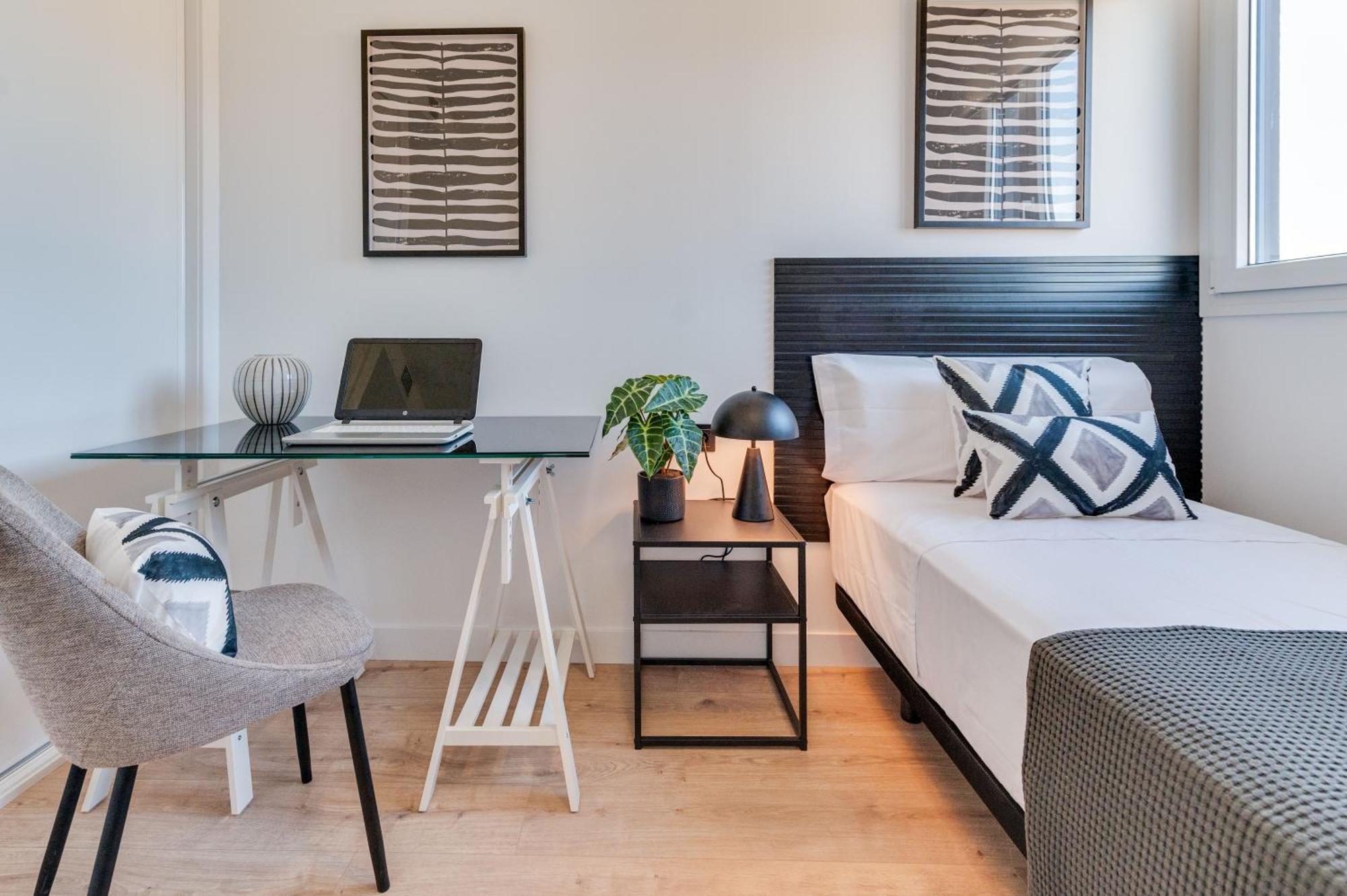 Xpce Sky Towers - Parking Free Apartamento