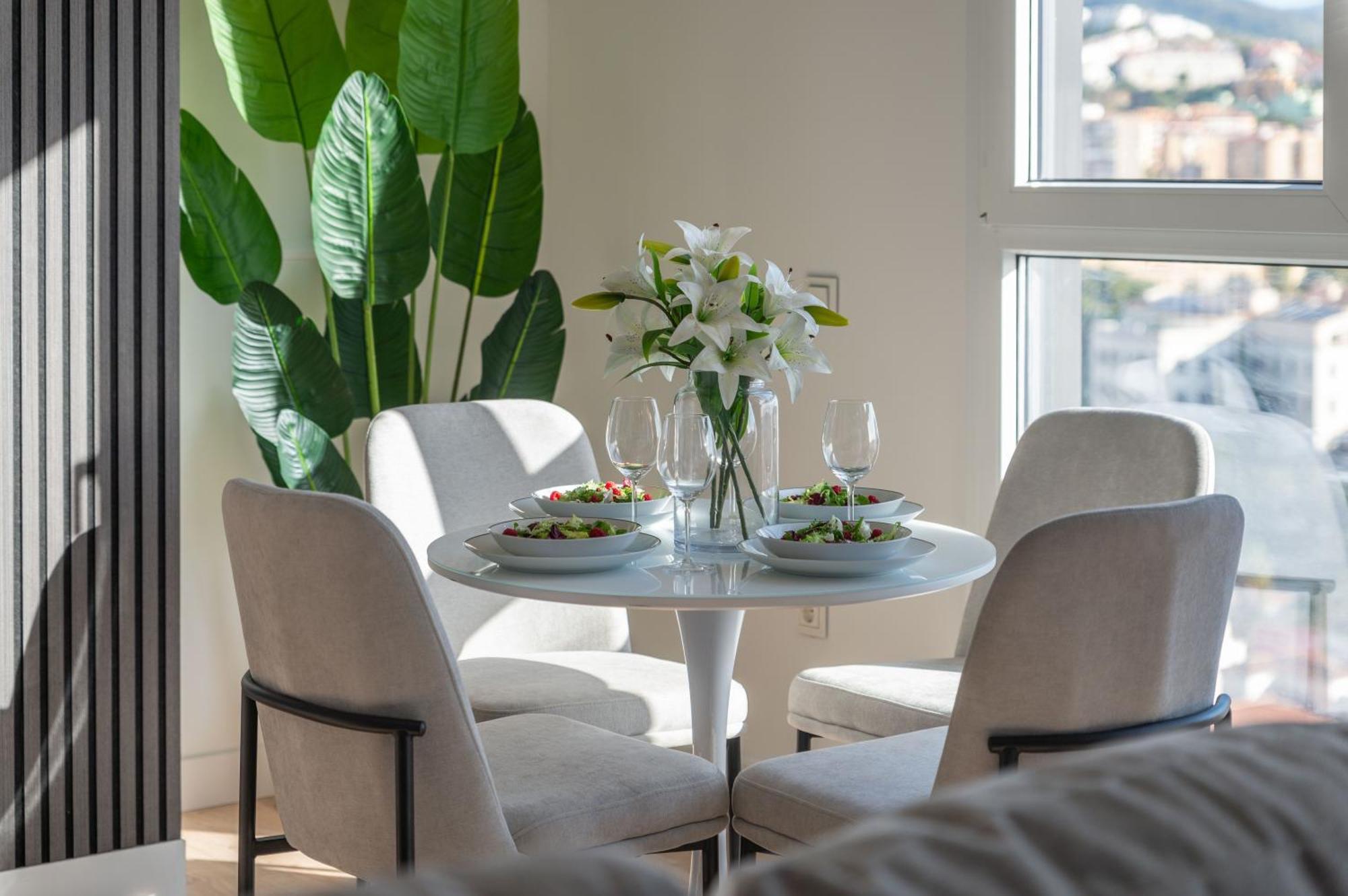 Apartamento Xpce Sky Towers - Parking Free Málaga
